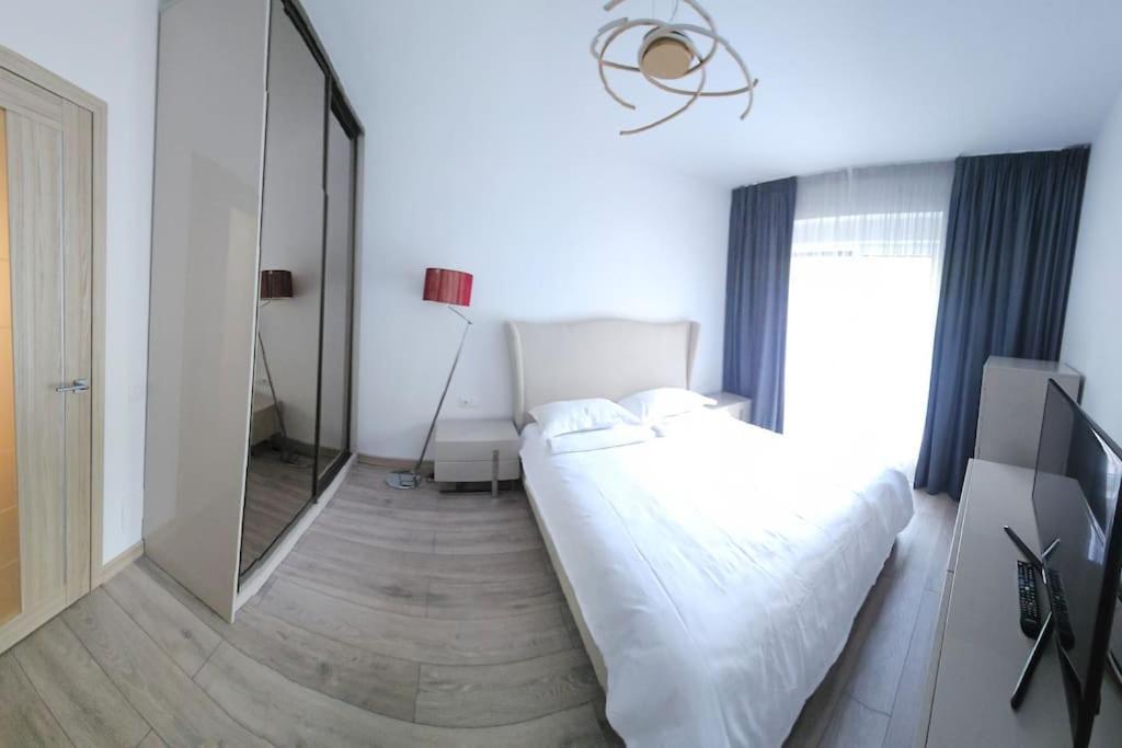 Ewa Green Towers 피테슈티 외부 사진