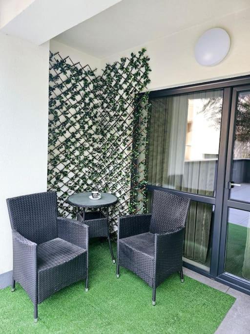 Ewa Green Towers 피테슈티 외부 사진